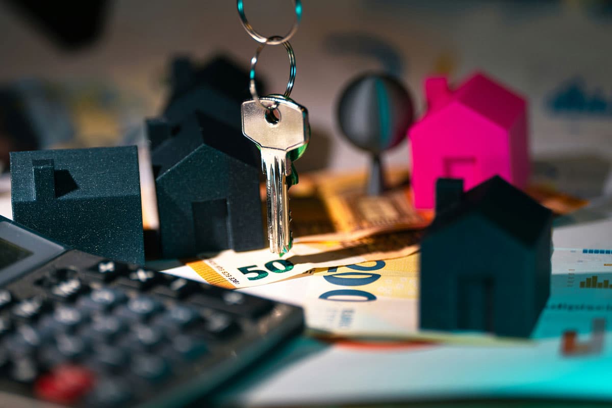Panduan Pajak Jual Beli Apartemen 2025: PPh, BPHTB, PPN & Tips Hemat Biaya