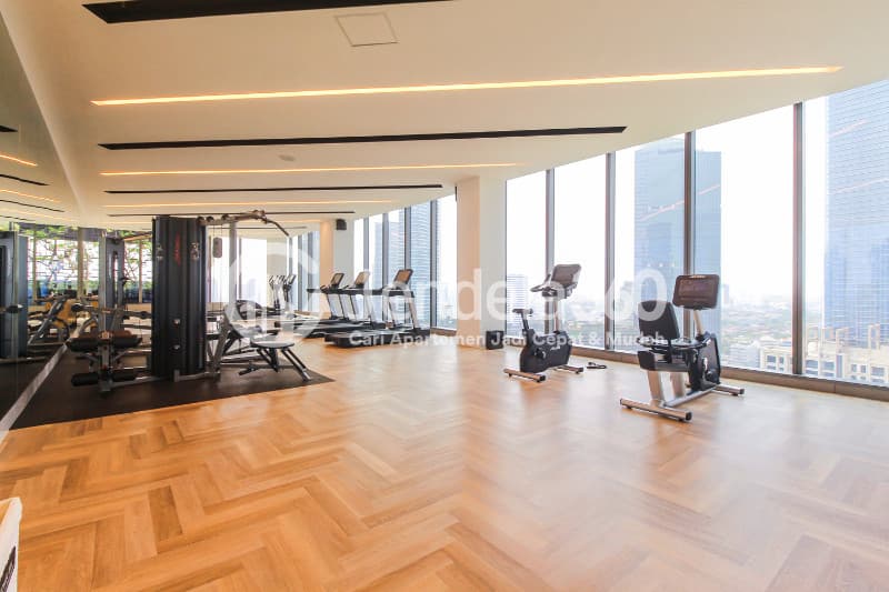 Gym & yoga corner