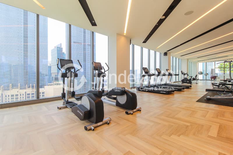 Gym & yoga corner